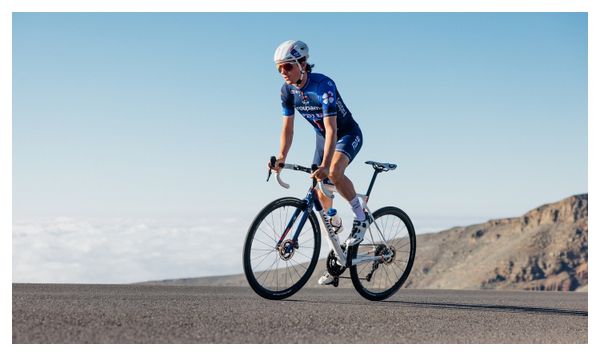 Vélo de Route Wilier Triestina Verticale SLR Shimano Dura-Ace Di2 12V 700 mm Blanc Bleu Groupama-FDJ 2024 – Image 5